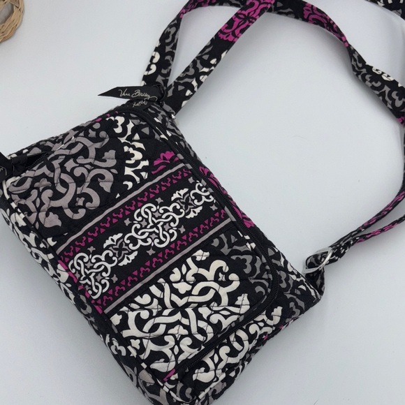 Vera Bradley Crossbody Havana adjustable Canterbury magenta mini hipster bag - Picture 1 of 8
